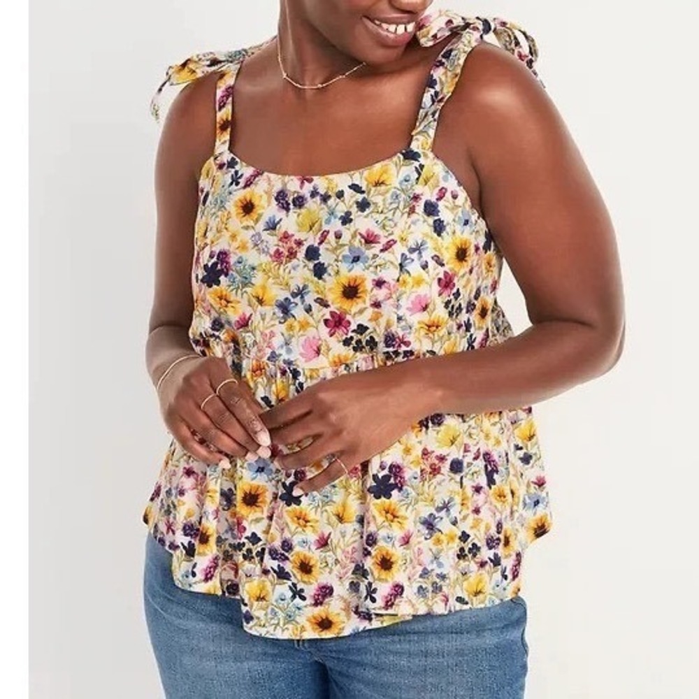OLD NAVY White/Multi FLORAL Smock Back TIE STRAPS Babydoll BLOUSE/TANK TOP Sz M